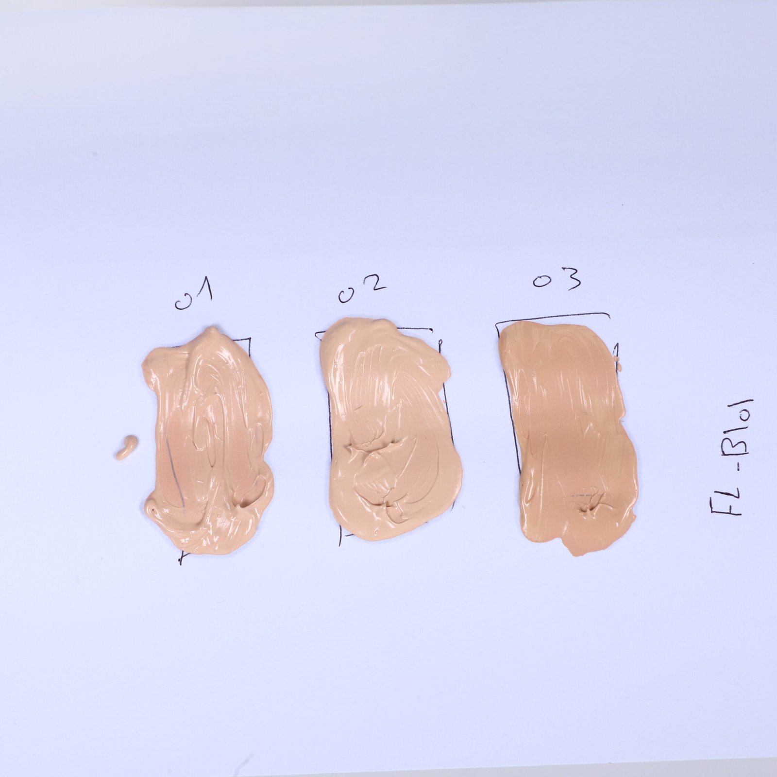 فاونديشن سائل – تغطية كاملة تدوم حتى 24 ساعة - الصورة 4